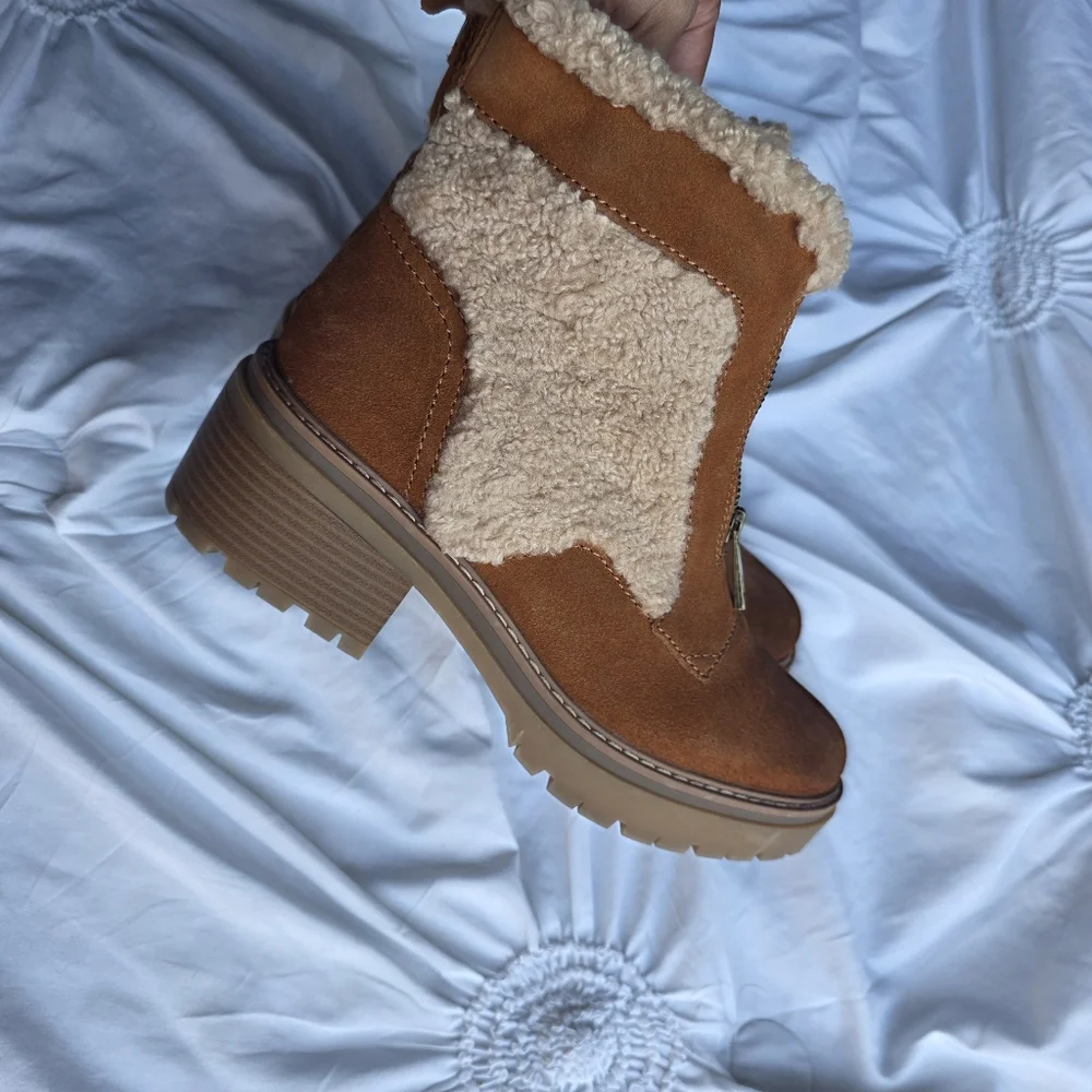 Naturalizer Jett Tawny Brown 8.5